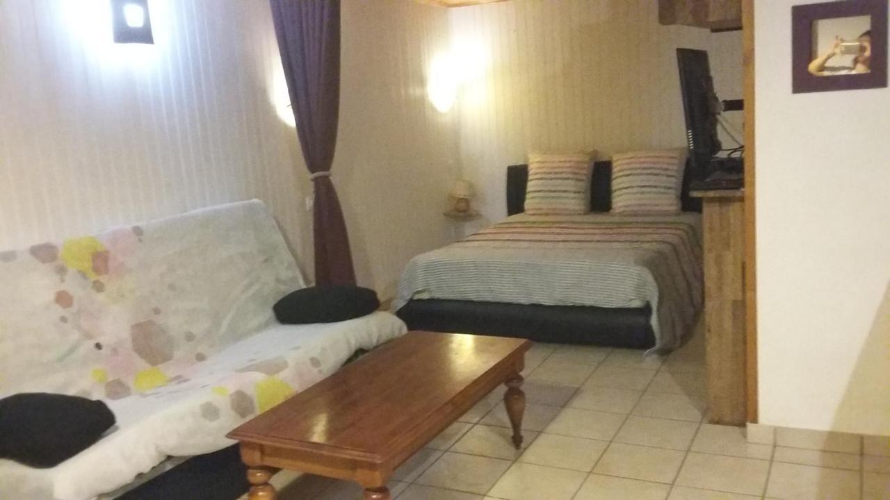 Auberge D'Antan Saint Pierre Luaran gambar